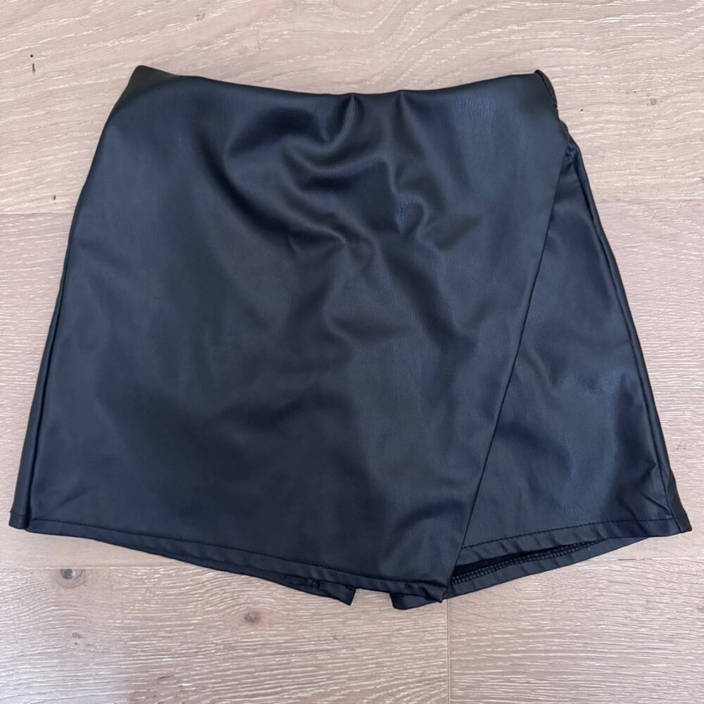 Zara Kids Black Faux Leather Wrap Skorts size 9 years